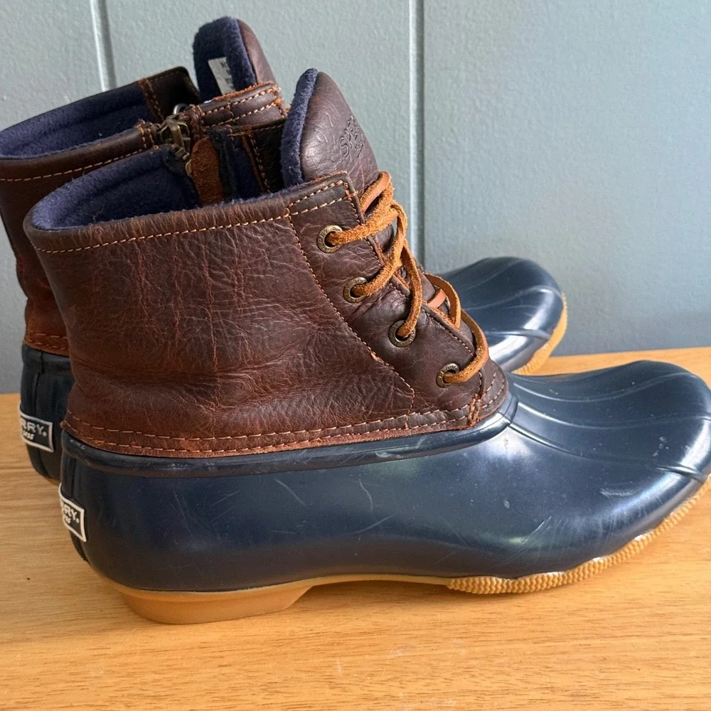 Sperry Saltwater Duck Rain Boot Womens 9 Navy Zip Leather Waterproof STS91175